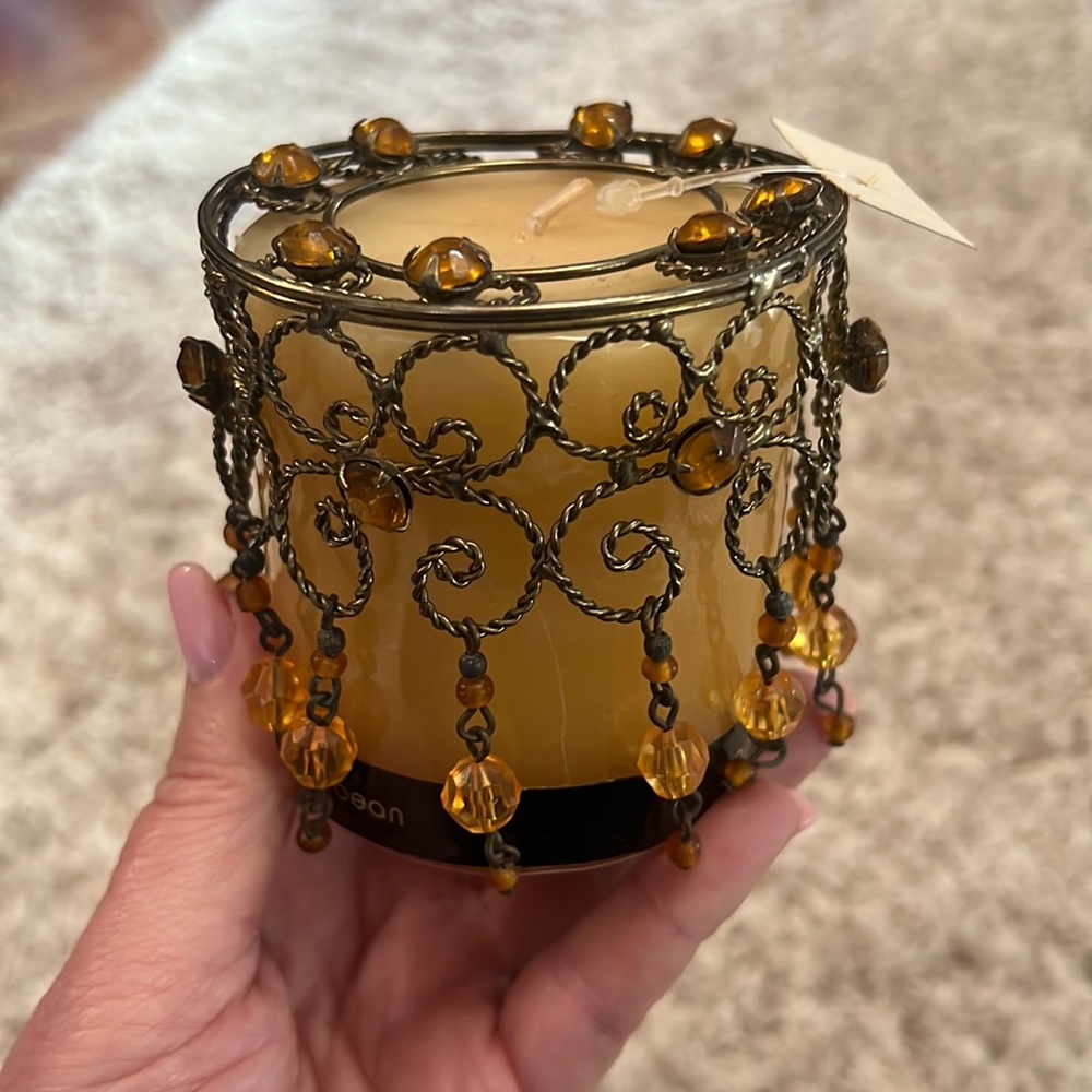 Vanilla Bean Candle with Gold Bead Ring
